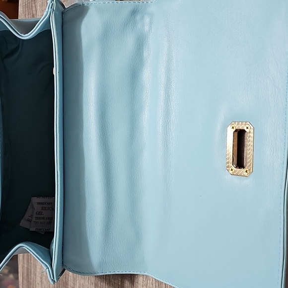 NWT - BADGLEY MISCHKA Elegant Blue Quilted Handbag - Picture 5 of 9